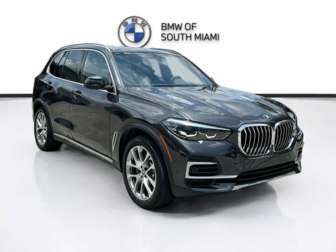 Used 2023 BMW X5 xDrive40i w/ Parking Assistance Package AWD/4WD image 1