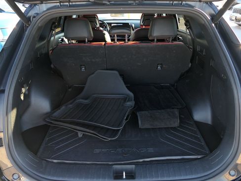 Used 2023 Kia Sportage SX Prestige image 24