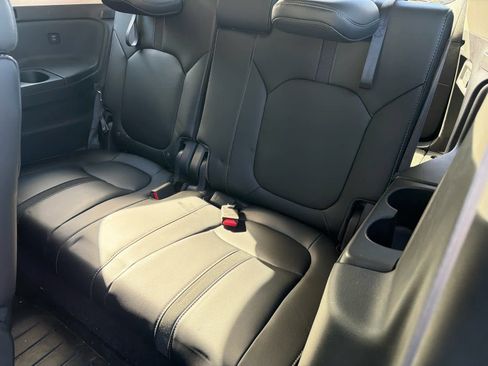 Used 2024 Honda Pilot EX-L image 13
