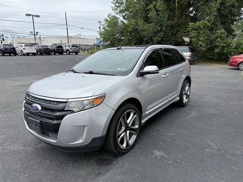 Used 2014 Ford Edge Sport w/ Driver Entry Package AWD/4WD image 3