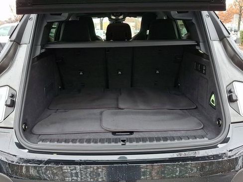 Used 2024 BMW iX xDrive50 image 31