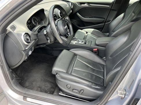 Used 2018 Audi A3 e-tron Premium Plus w/ Premium Plus Package image 5