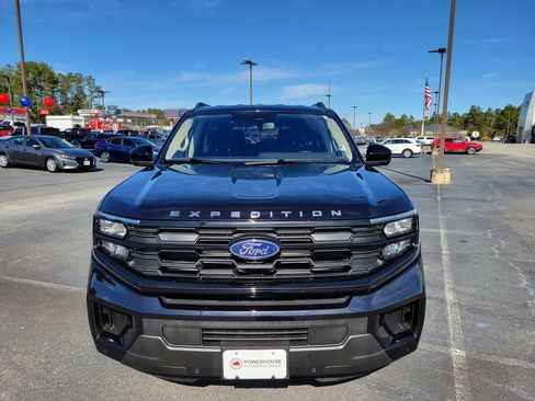 Used 2025 Ford Expedition Max Active image 8
