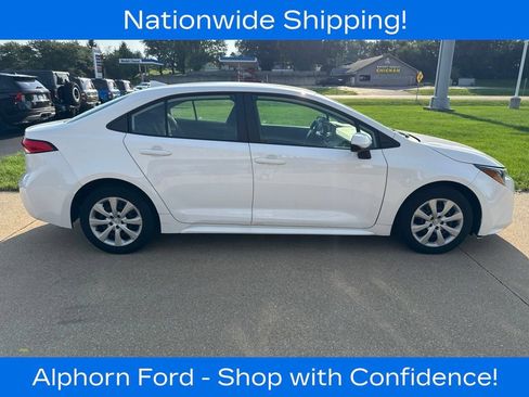 Used 2023 Toyota Corolla LE FWD image 9