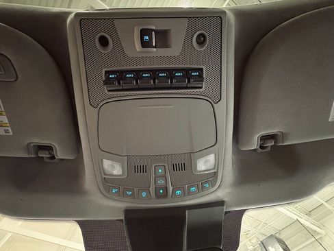 Used 2022 Ford F350 Limited w/ Snow Plow Prep Package image 30