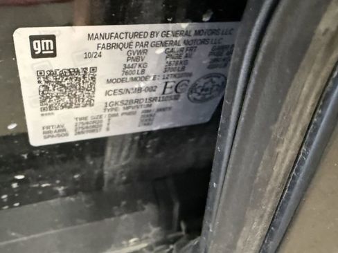 Used 2025 GMC Yukon Elevation w/ LPO, Elevation Black Package image 6