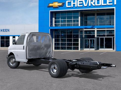 New 2025 Chevrolet Express 3500 w/ Power Convenience Package image 3