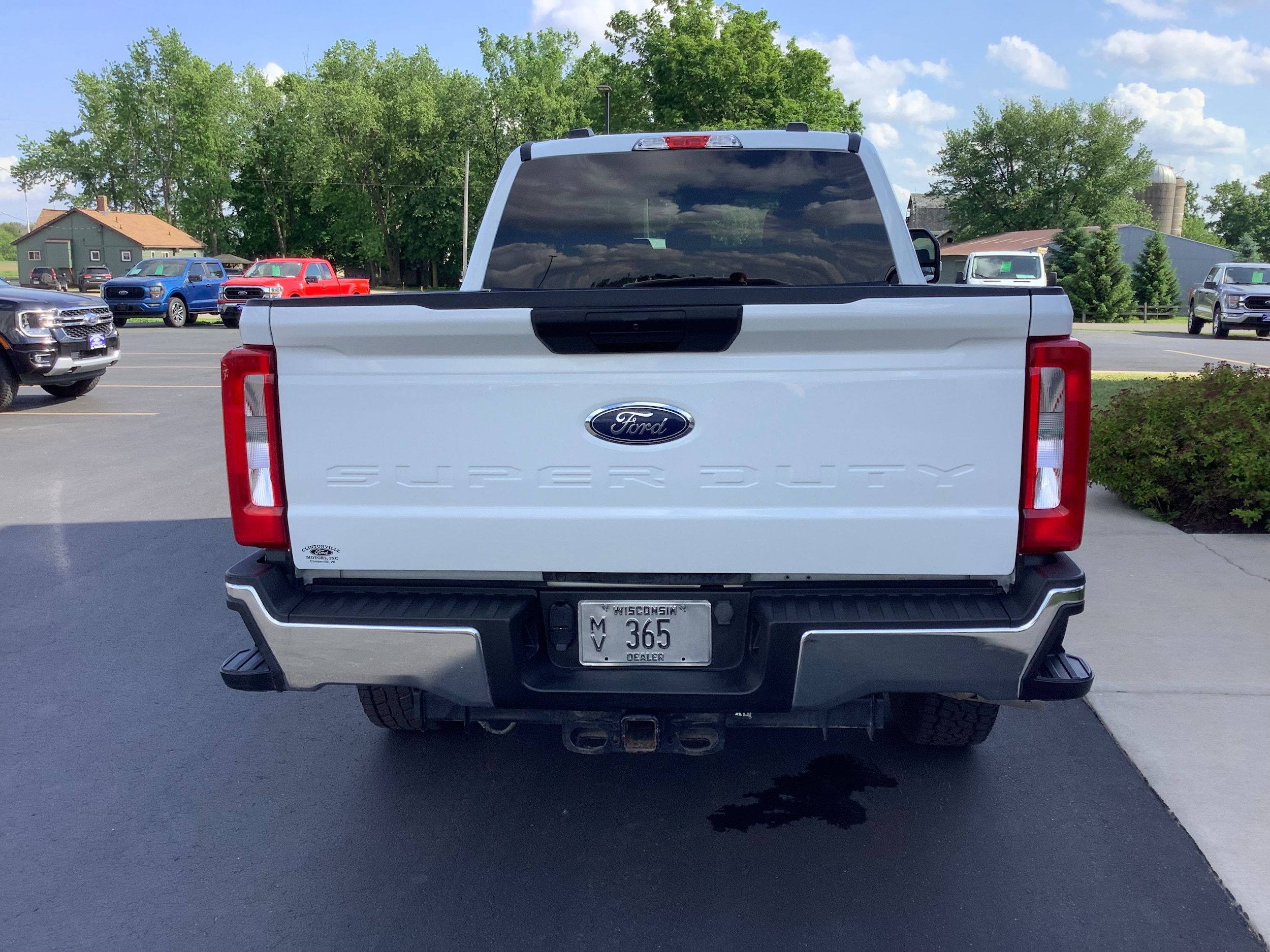 Used 2024 Ford F250 XLT AWD/4WD image 5