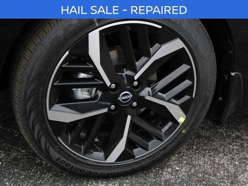 New 2025 Nissan Versa SR w/ Trunk Package image 11