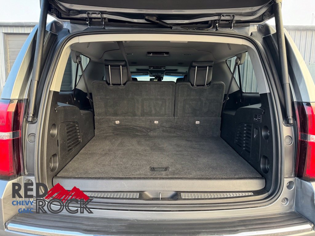 Used 2018 Chevrolet Suburban Premier AWD/4WD image 25