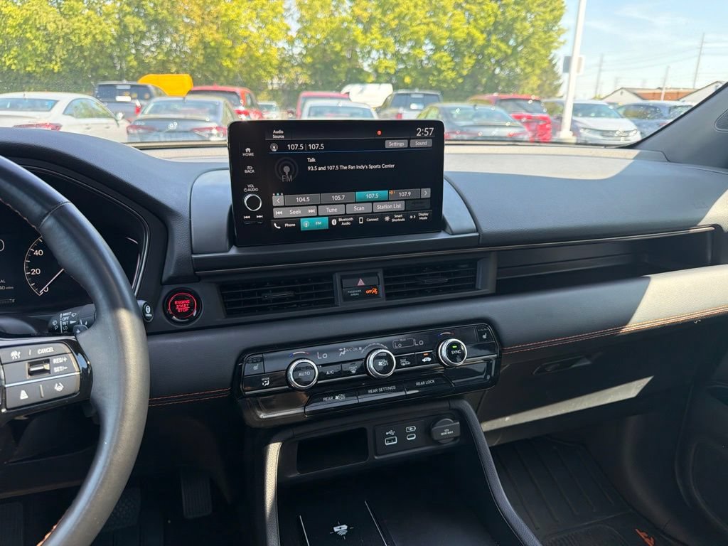 Certified 2025 Honda Pilot TrailSport image 15