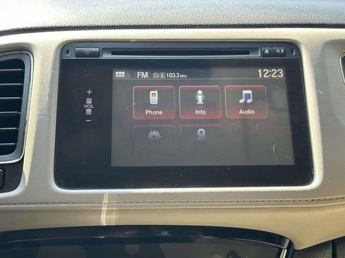 Used 2016 Honda HR-V EX image 19