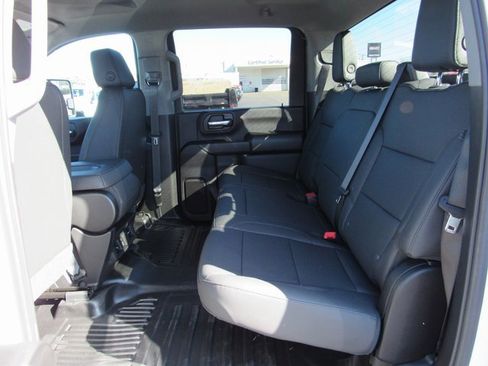 Certified 2025 GMC Sierra 2500 Pro w/ Convenience Package image 20