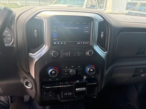 Used 2020 Chevrolet Silverado 1500 RST AWD/4WD image 18