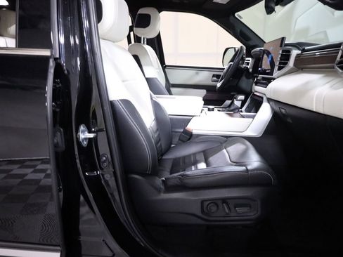 Used 2024 Toyota Sequoia Capstone AWD/4WD image 73