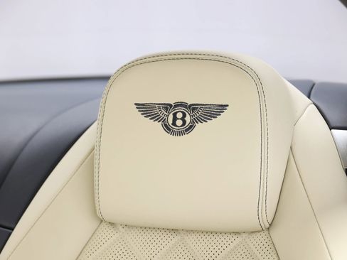 Used 2017 Bentley Continental GT image 42