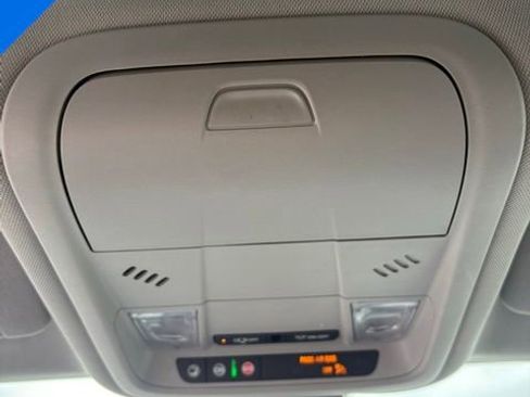 Used 2022 Chevrolet Equinox LT image 23