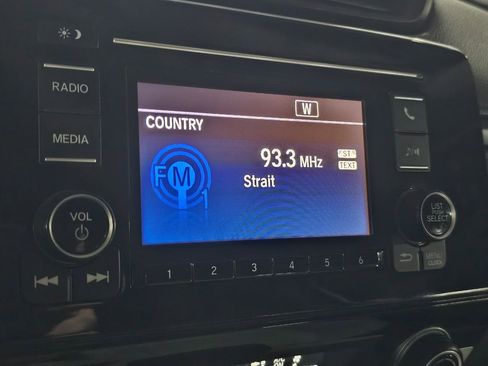 Used 2017 Honda CR-V LX image 40