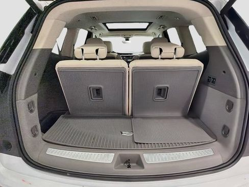Used 2024 Cadillac XT6 Premium Luxury w/ Technology Package AWD/4WD image 22