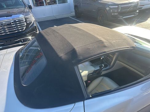 Used 2006 Chevrolet Corvette Base w/ Preferred Equipment Group image 27