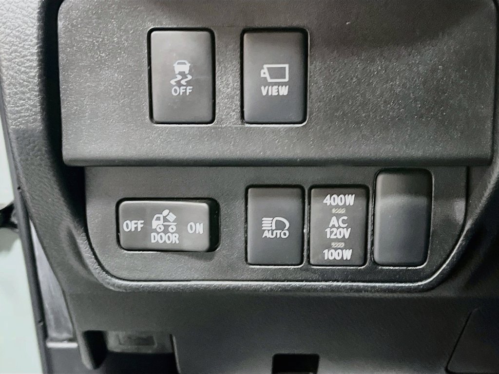 Used 2023 Toyota Tacoma TRD Sport w/ Advanced Technology Package AWD/4WD image 10