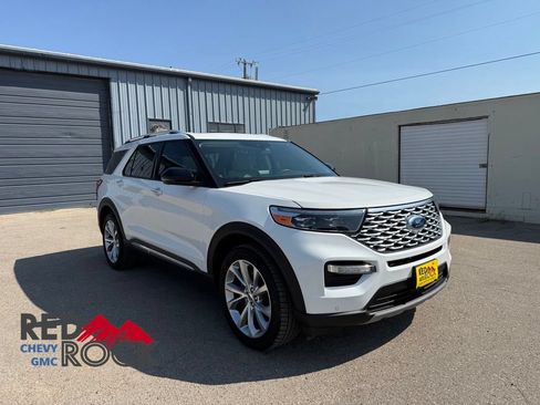 Used 2021 Ford Explorer Platinum w/ Equipment Group 601A AWD/4WD image 3
