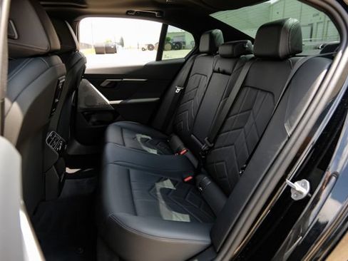 Used 2025 BMW 530i RWD image 52