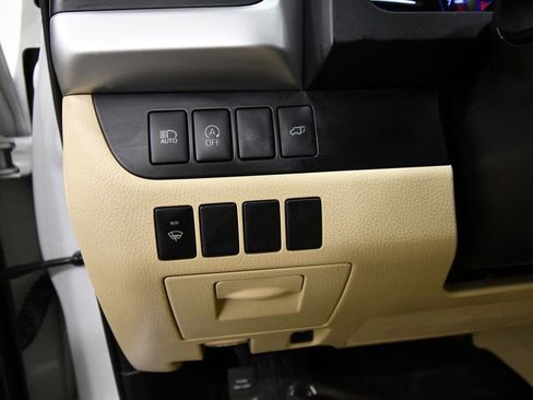 Used 2018 Toyota Highlander XLE image 20