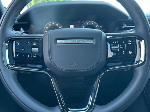 New 2026 Land Rover Range Rover Velar Dynamic SE AWD/4WD image 17