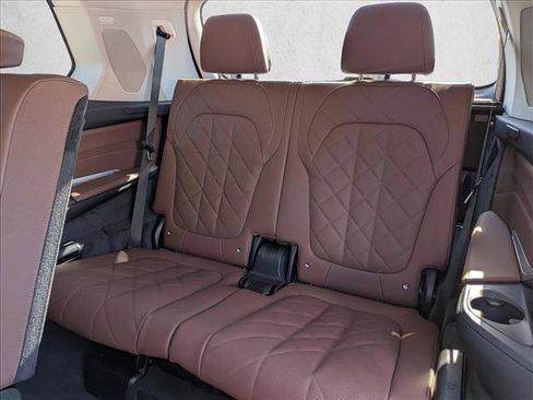 New 2026 BMW X7 xDrive40i w/ Executive Package AWD/4WD image 18