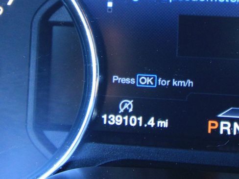 Used 2019 Ford F150 Platinum w/ Equipment Group 701A Luxury AWD/4WD image 25