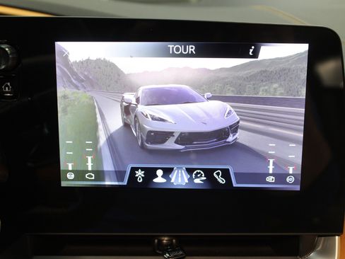 Used 2025 Chevrolet Corvette Stingray Preferred Conv w/ Z51 Performance Package image 67