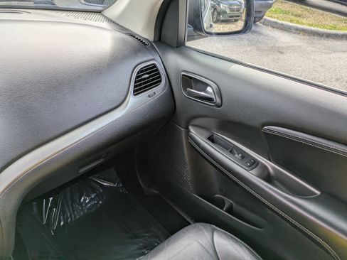 Used 2020 Dodge Journey Crossroad image 18