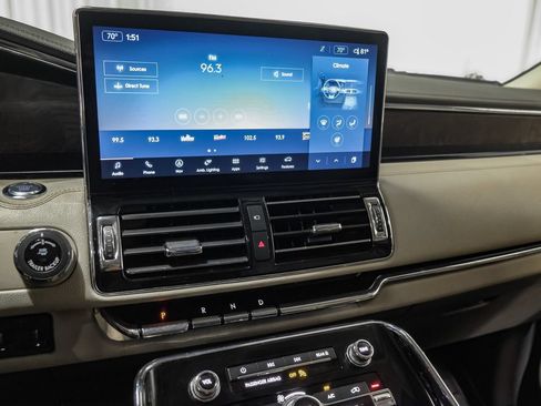 Used 2022 Lincoln Navigator L Reserve AWD/4WD image 26