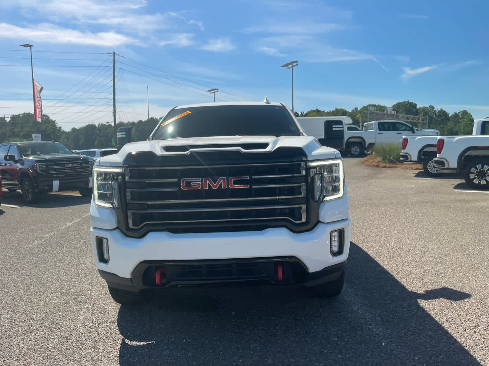 Used 2021 GMC Sierra 2500 AT4 w/ Gooseneck/5TH Wheel Package AWD/4WD image 2