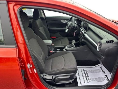 Certified 2023 Kia Forte LXS FWD image 10