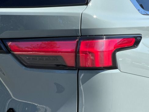 New 2026 Toyota Sequoia SR5 AWD/4WD image 33