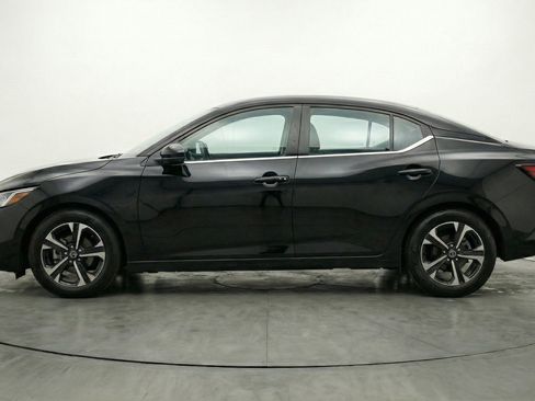 Used 2025 Nissan Sentra SV FWD image 5