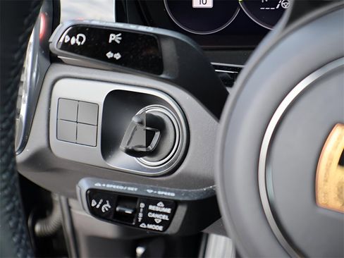 Certified 2023 Porsche Cayenne Turbo S image 33