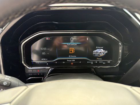 Used 2024 Chevrolet Silverado 1500 LT image 25