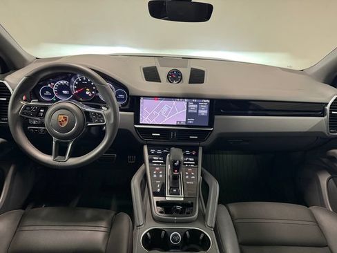 Certified 2019 Porsche Cayenne S AWD/4WD image 14