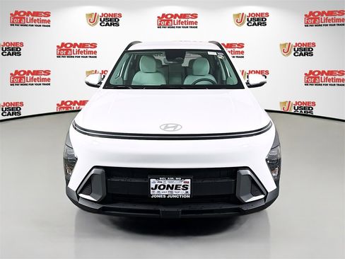 Certified 2025 Hyundai Kona SEL image 11