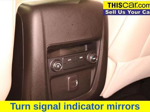 Used 2023 Buick Enclave Essence image 24