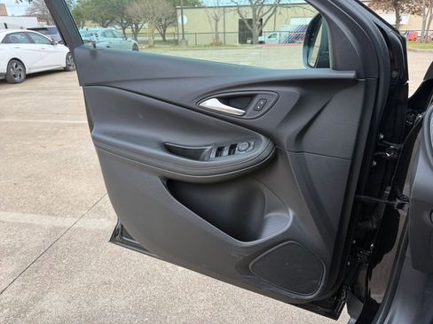 Used 2025 Buick Encore GX Preferred image 20