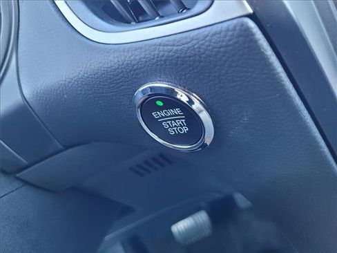 Certified 2024 Ford Edge SEL w/ Convenience Package AWD/4WD image 18
