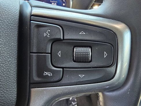 Used 2025 Chevrolet Silverado 1500 LT AWD/4WD image 27