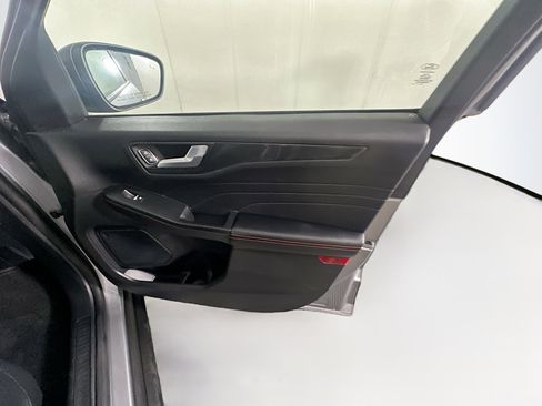 Used 2024 Ford Escape ST-Line w/ Tech Pack #1 FWD image 32