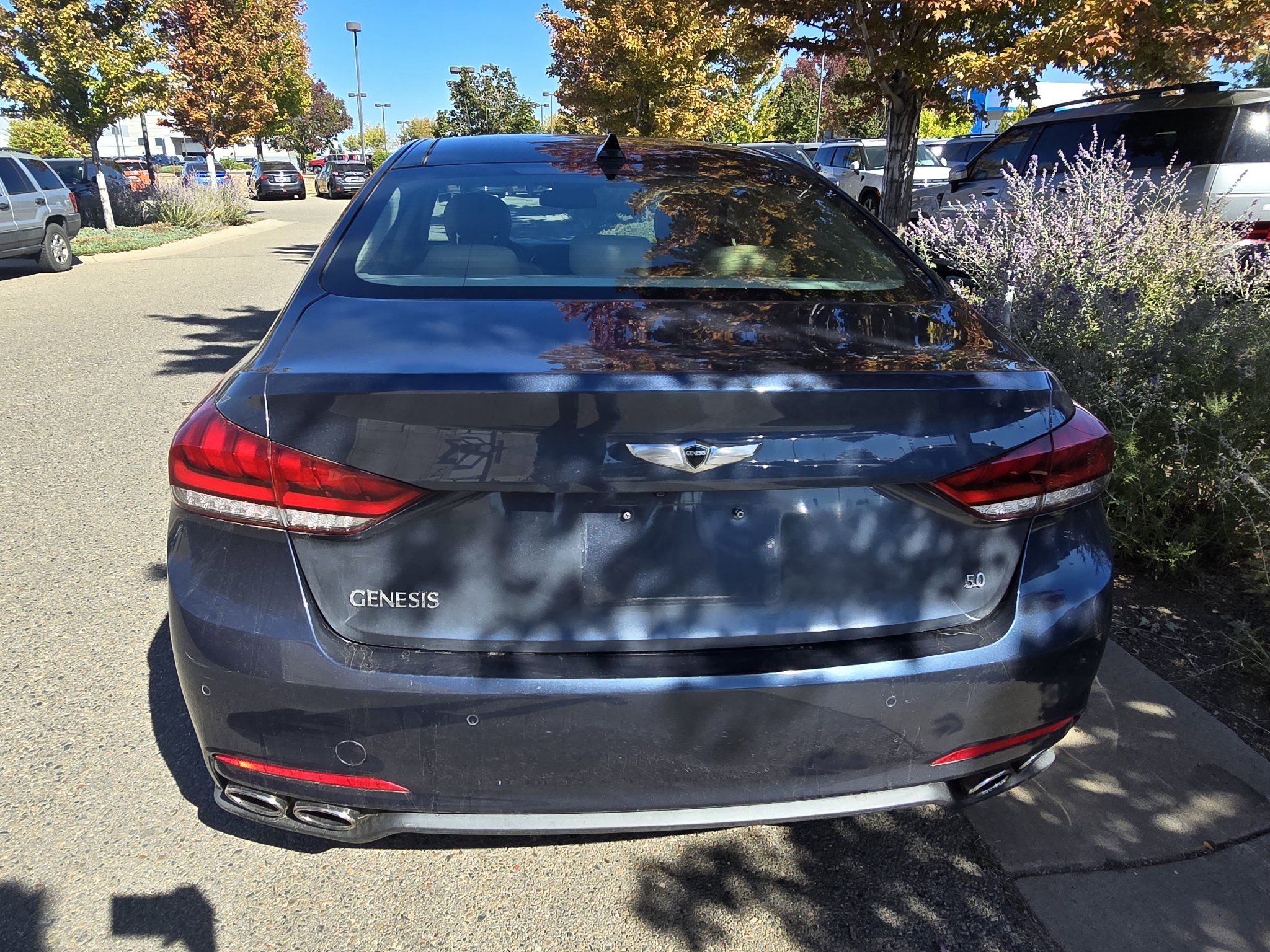 Used 2015 Hyundai Genesis 5.0 w/ Option Group 05 RWD image 16