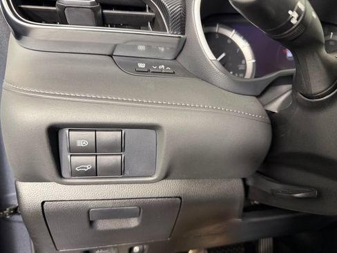 Used 2021 Toyota Highlander XSE AWD/4WD image 21