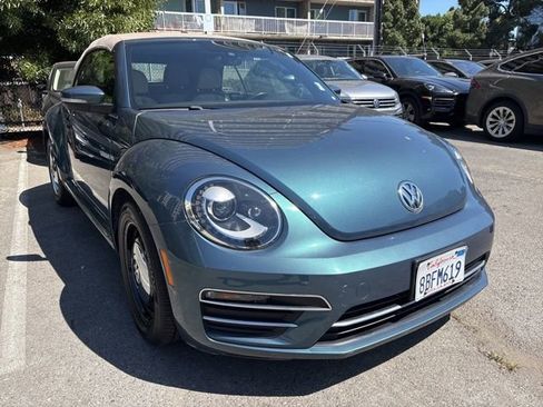 Used 2018 Volkswagen Beetle 2.0T Coast w/ Coast Lighting Package FWD image 2